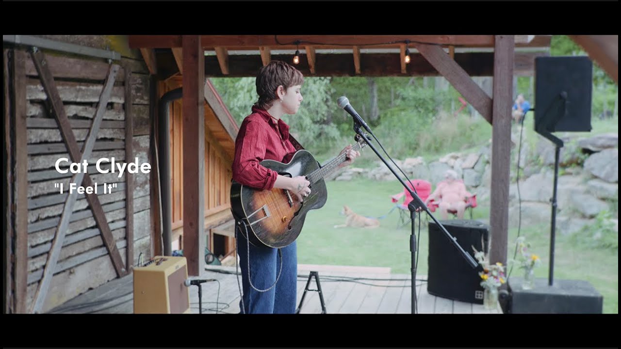 Cat Clyde - I Feel It (Live at Rare Bird Farm)