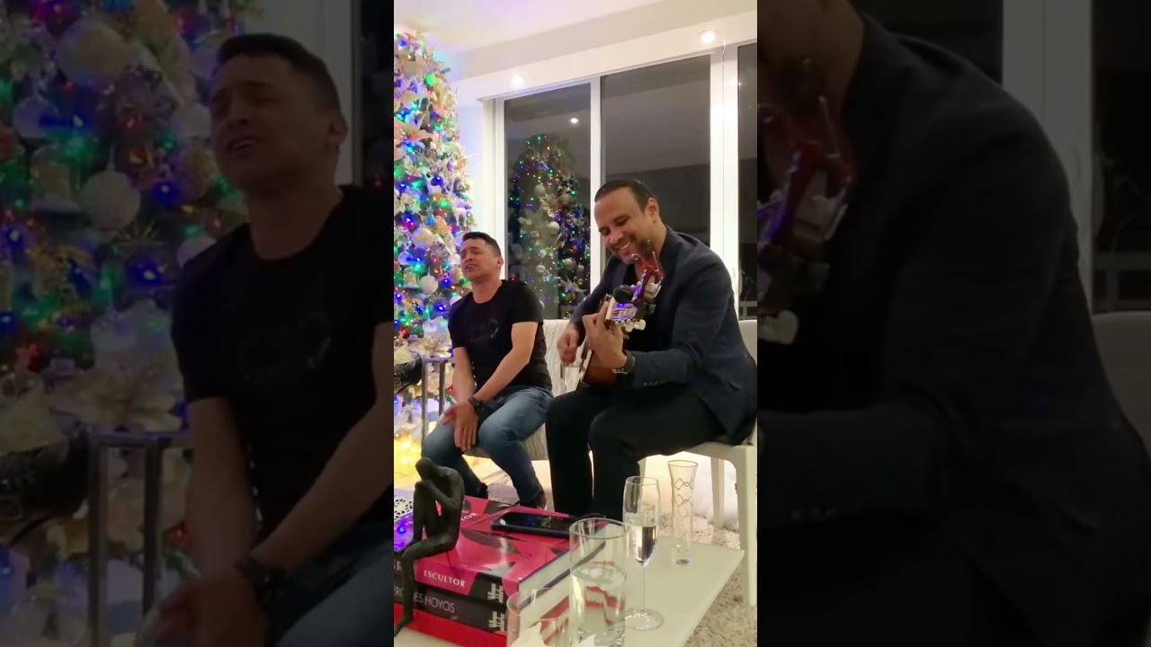 JORGE CELEDÓN SONRÍE AL ESCUCHAR LA HISTORIA DE “TE PERDONÉ”
