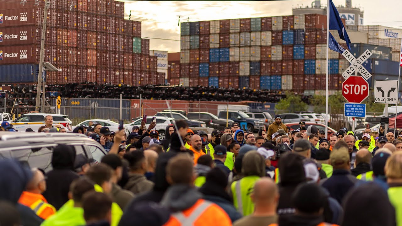 Port workers strike on both sides of the border in potentially crippling job action