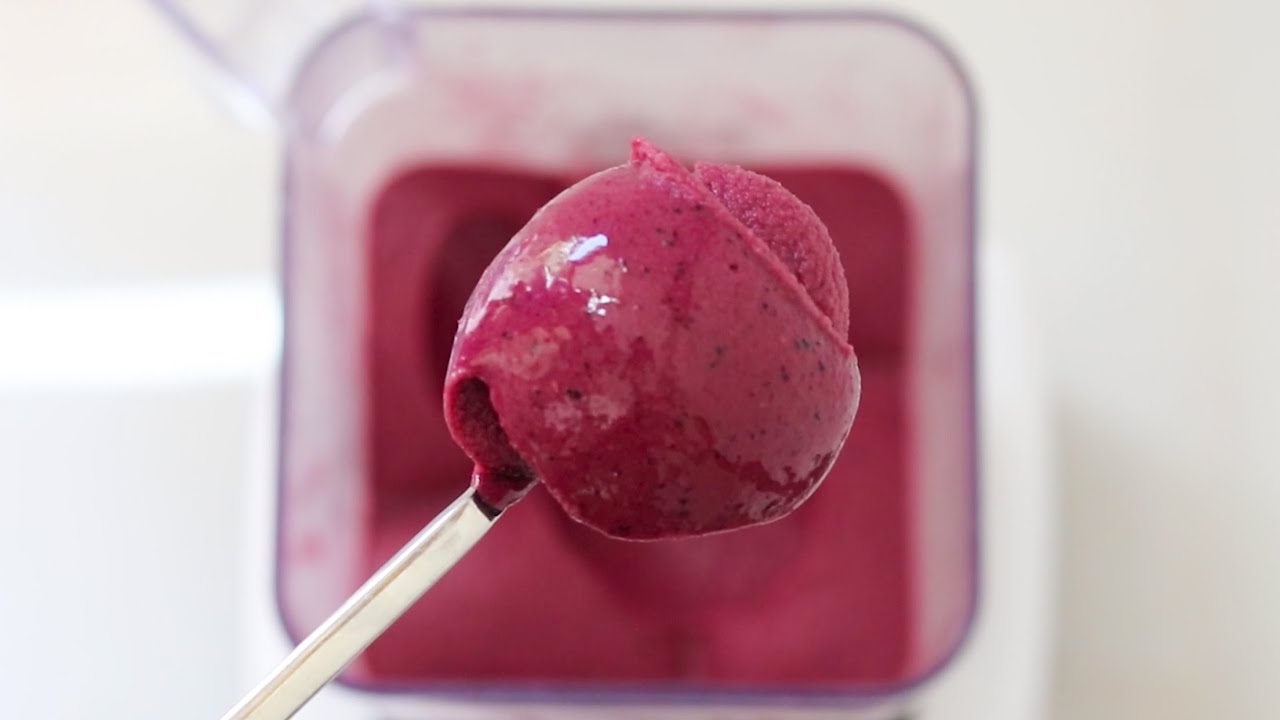 HOW TO MAKE A THICK ACAI BOWL | THICK SMOOTHIE BOWL RECIPE |  BREAKFAST IDEAS
