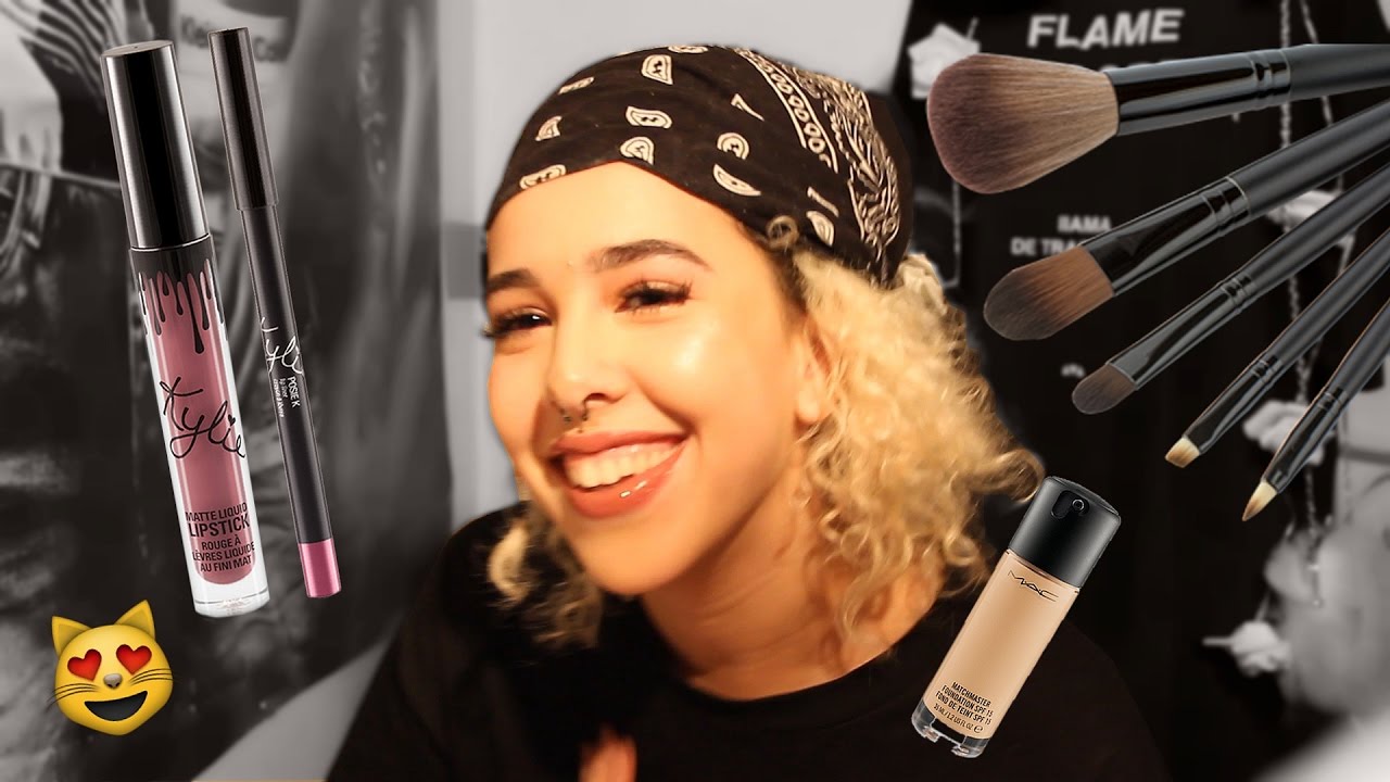 MON MEILLEUR AMI FAIT MA VOIX OFF (ft. JEH&Otilde;VINH) | GLOOMYSARAH