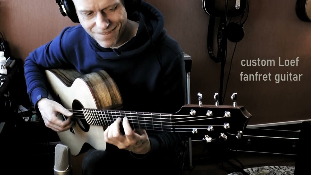 Loef fanfret guitar - playing a bit of Gentle On My Mind