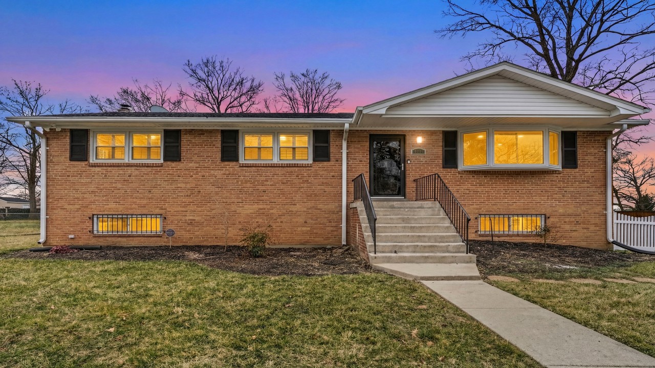 4303 Skyline Dr Camp Springs, MD 20746