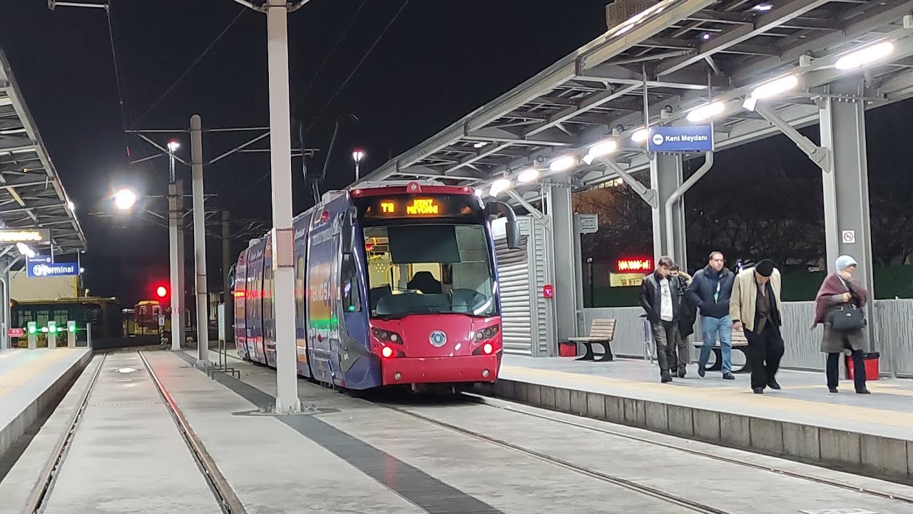 Bursa'da Tramvayla Terminal - Kent Meydanı Arasında Seyahat