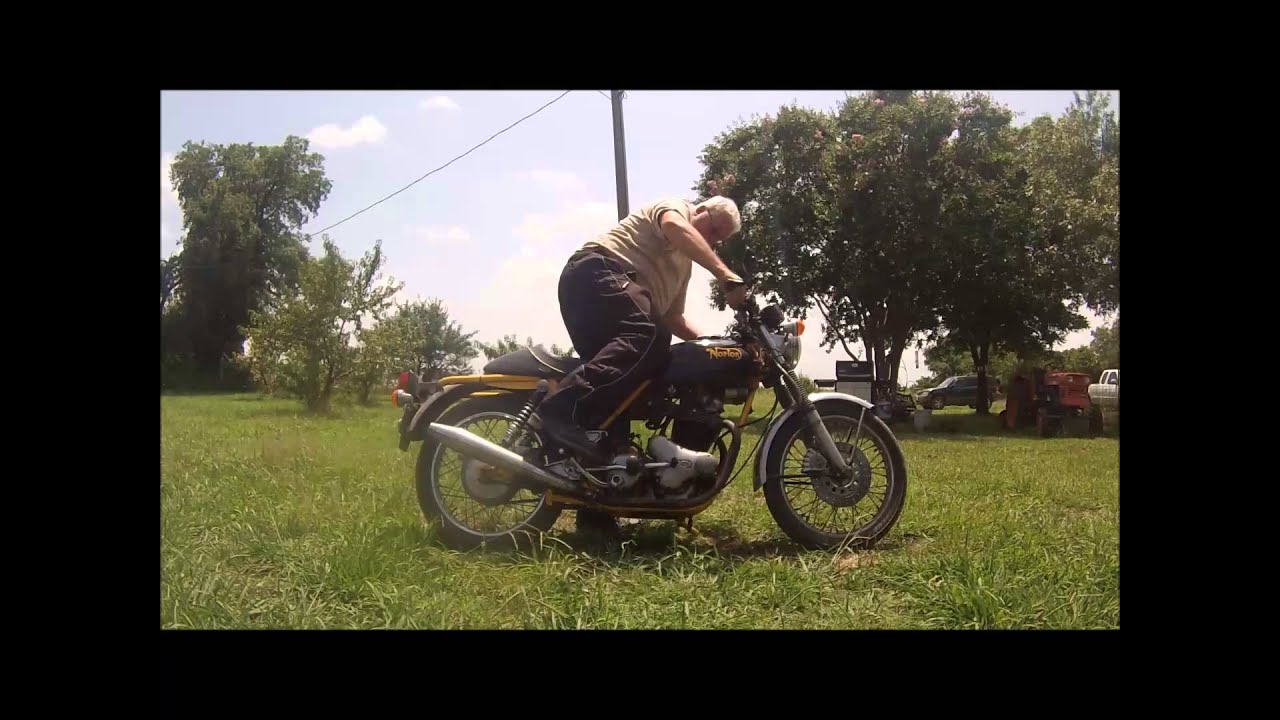 1972 Norton Commando Start Up