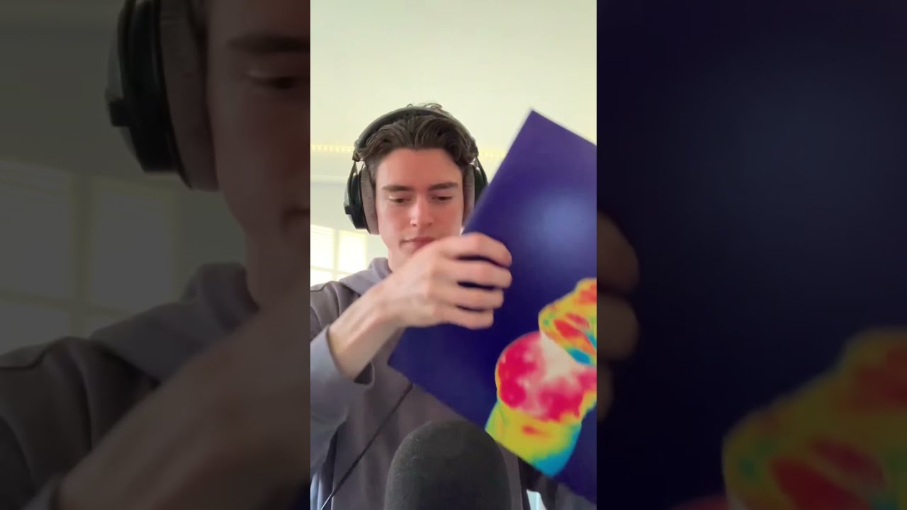 [ASMR] FASTEST RECORD STORE ROLEPLAY | 1 MINUTE ASMR #shorts