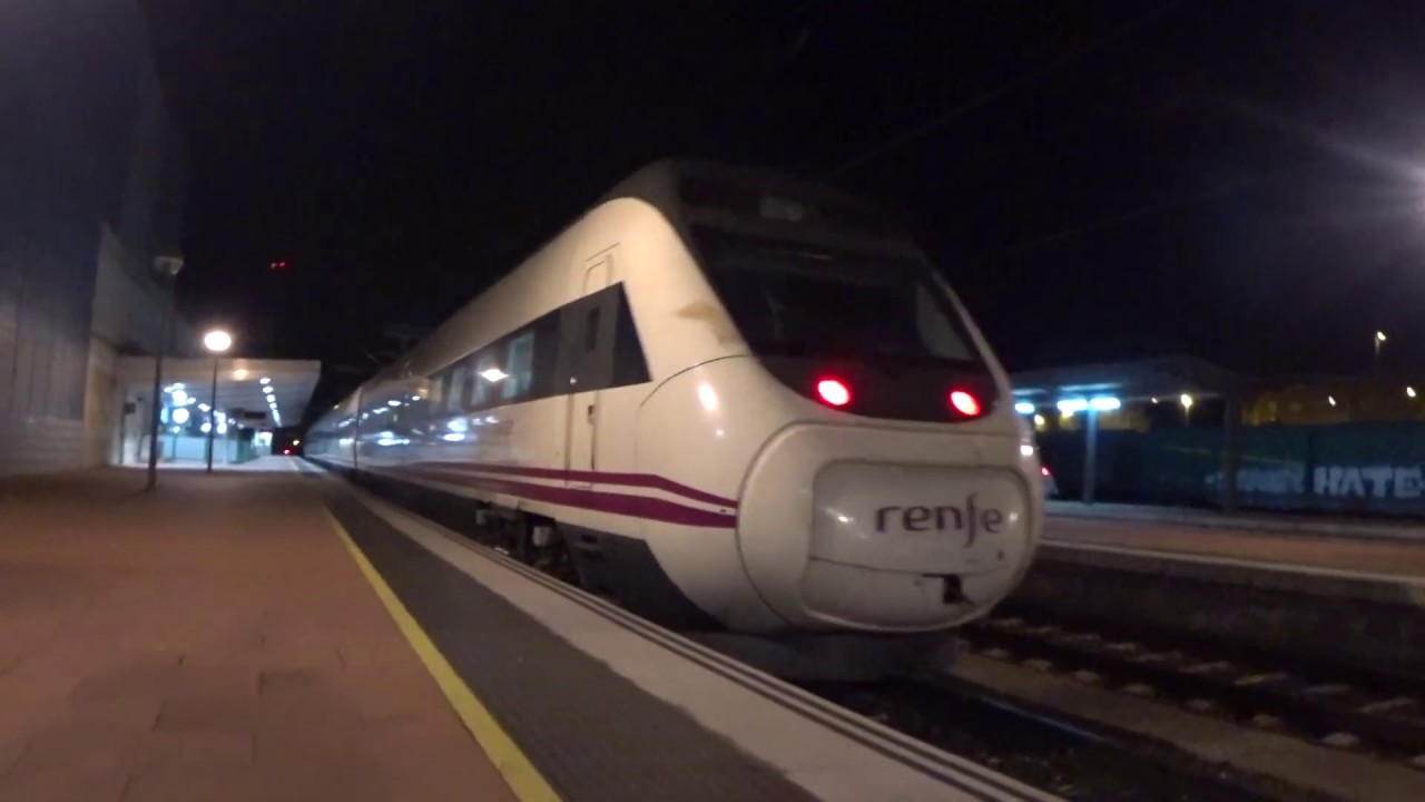 Estación de Salamanca Tren Alvia 120 Barcelona