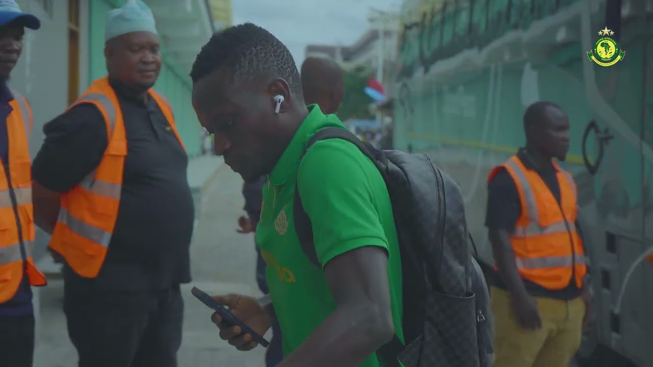 WACHEZAJI KABLA YA MECHI DHIDI YA POLISI TANZANIA 