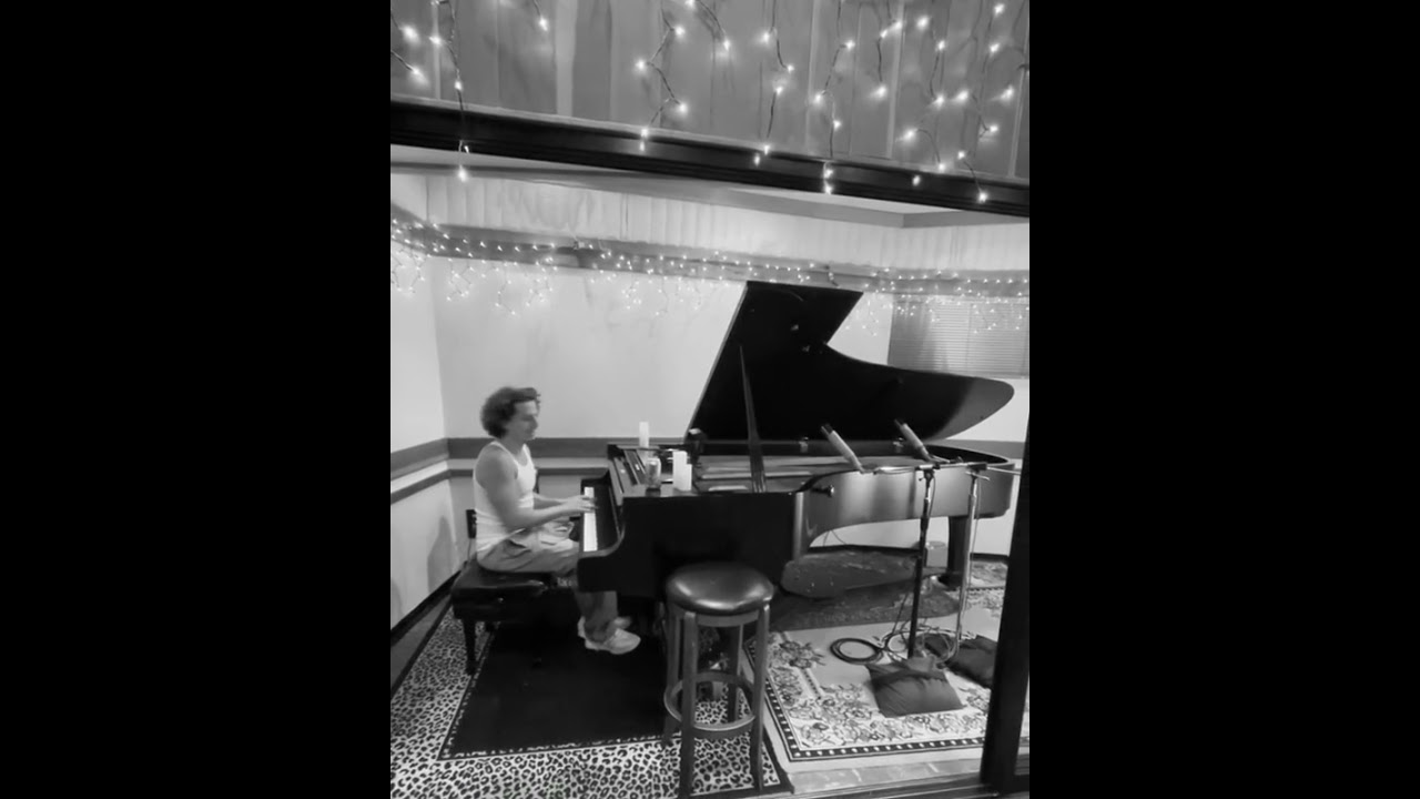 Charlie Puth plays &ldquo;I Can&rsquo;t Make You Love Me&rdquo; on the original piano on which it was recorded