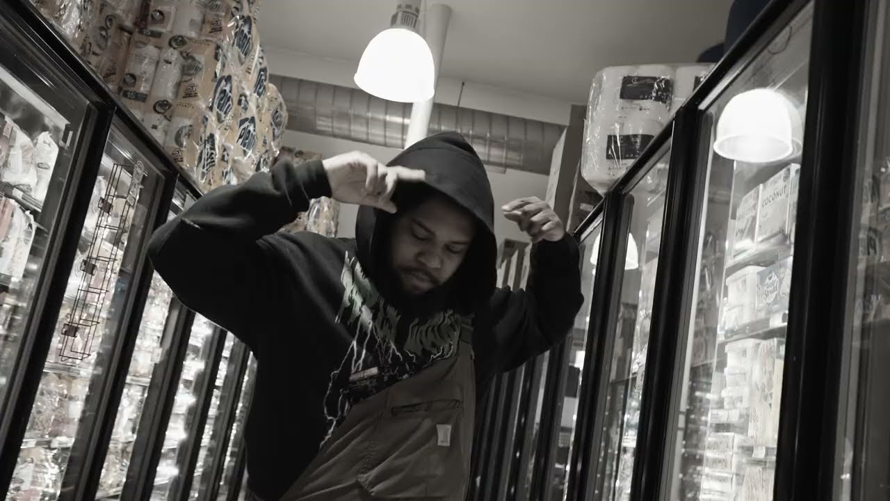 RAE MONEY-DESIGNER JUNKIE (SHOTBY:LUCHESSE FILMZ