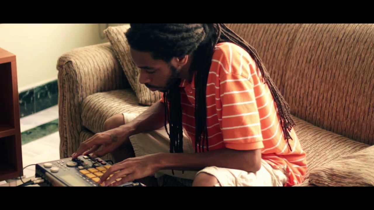 MPC Beatmaking  - King I Divine - Reign Showers (OFFICIAL VIDEO)