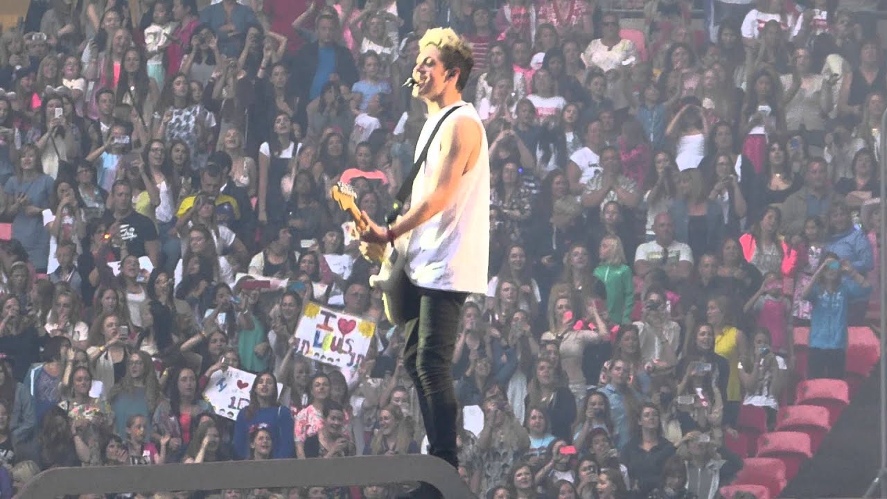 (1) One Direction Wembley 6th June - Midnight Memories