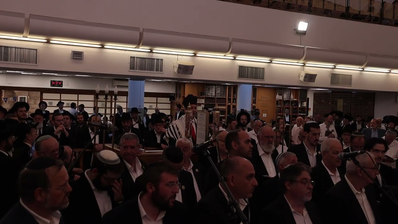הנשמה לך - החזן ניסים סאאל