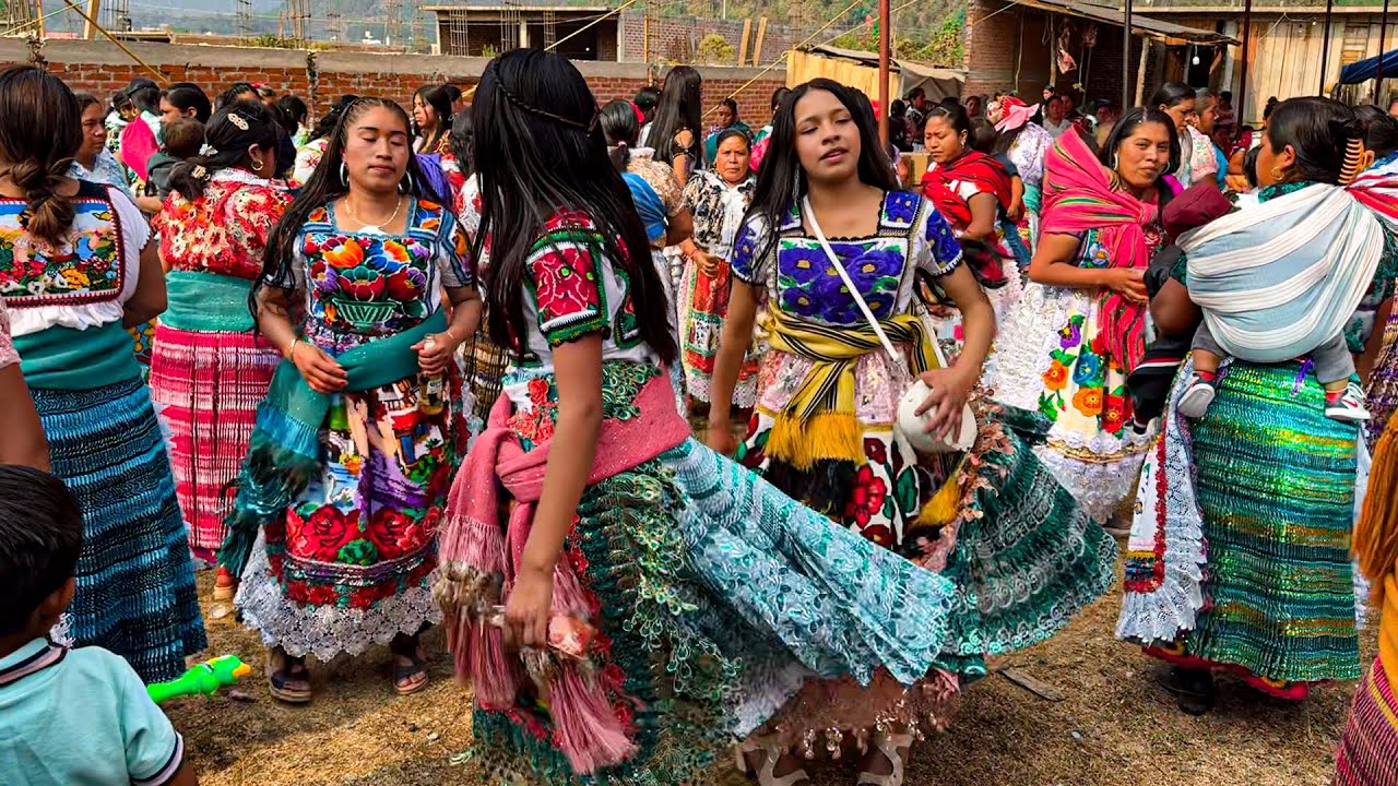 BAILE EN CAPACUARO MICHOACÁN /En el Lava Trastes