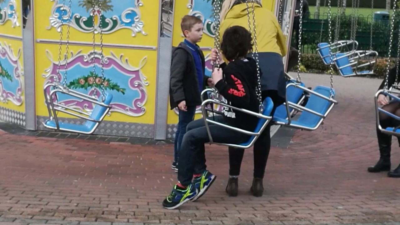 Sky swinger at Paultons park
