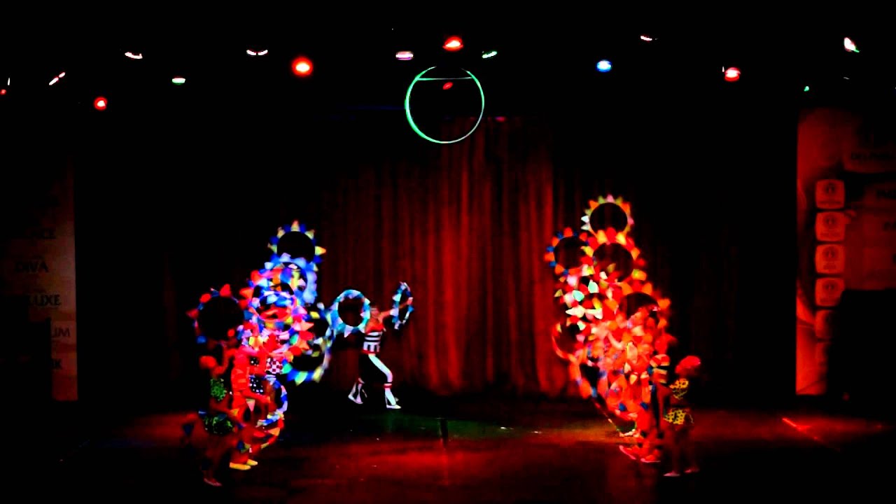 Жонглеры кольцами / Ring jugglers