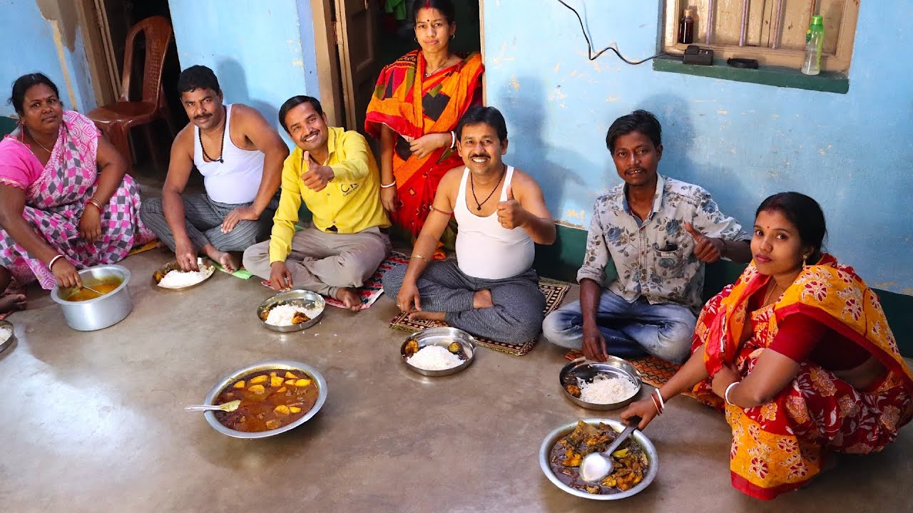 দুলাল মামার বাড়ির পুকুরের মাছ ধরে রান্না সাথে হাঁসের মাংস | Eating Fish curry with Duck meat