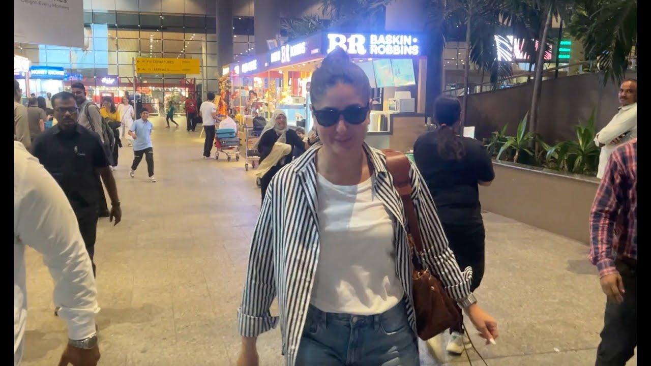 Kareena Kapoor Khan looks cool, Spotted at Mumbai Airport