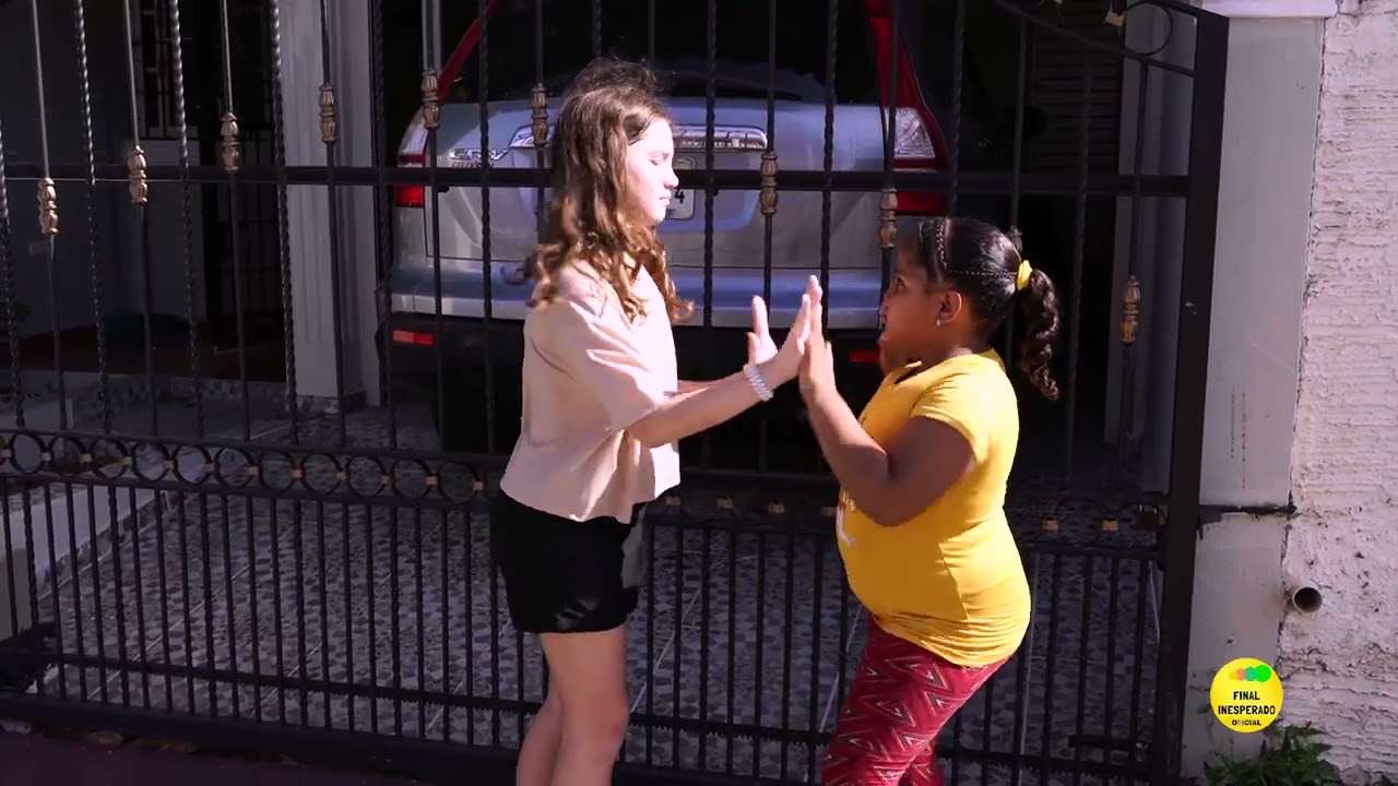 La veciveci quiere que luciana sea mejor que navila y su amiga