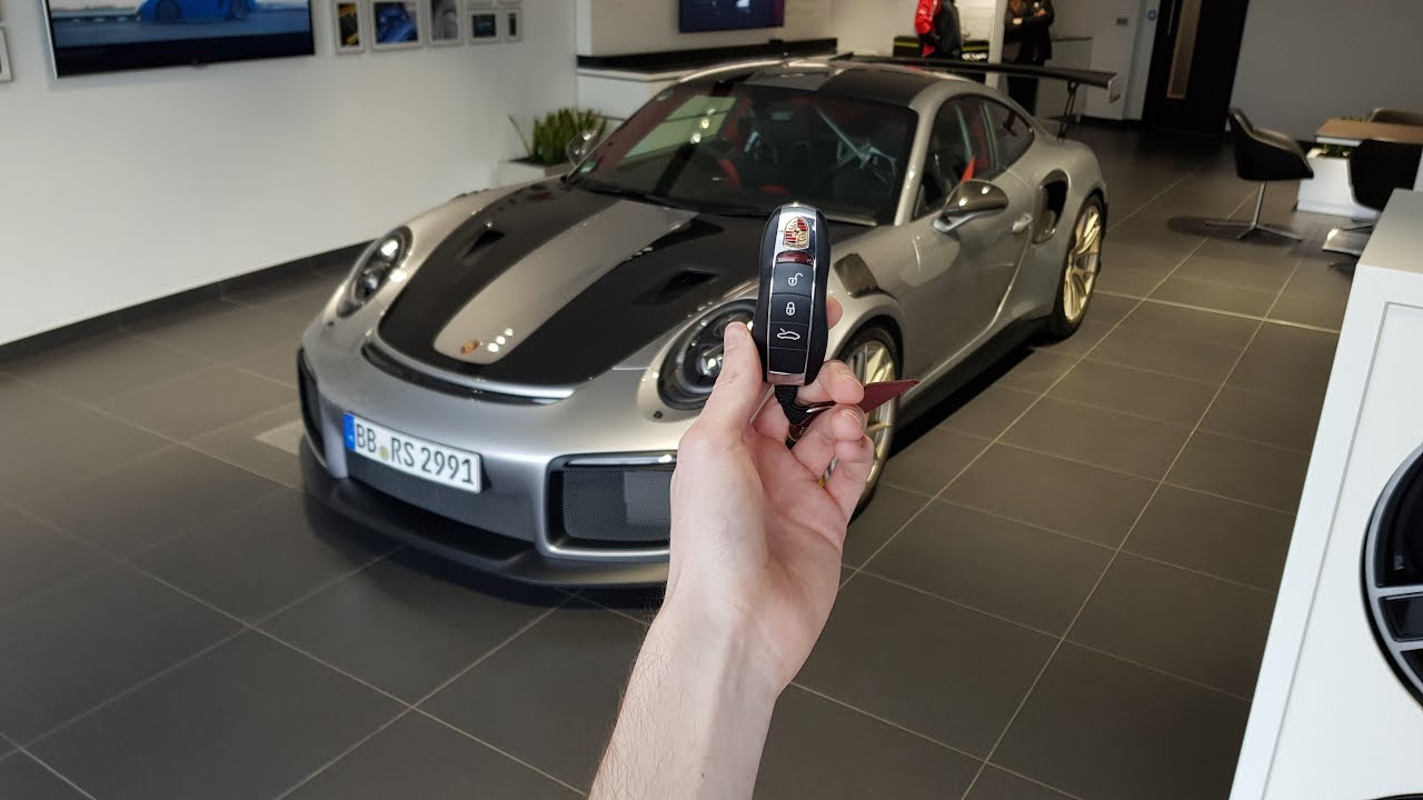 Porsche 911 GT2 RS 2018 года: подробный обзор экстерьера и интерьера + звук выхлопа!
