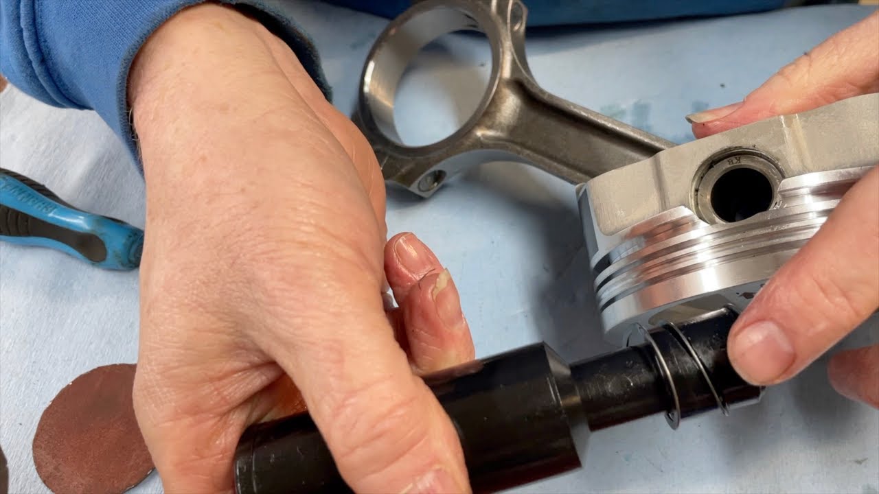 Piston Spiral Lock Install, With A Tool