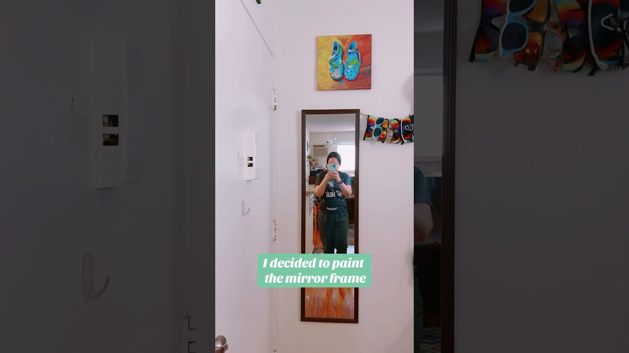 Painting a mirror frame DIY #mirror #frame #diy #painting #mirrorframe  #shorts