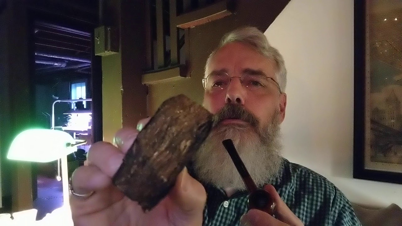 GL Pease Jack Knife Plug in a Blakemar Briar 