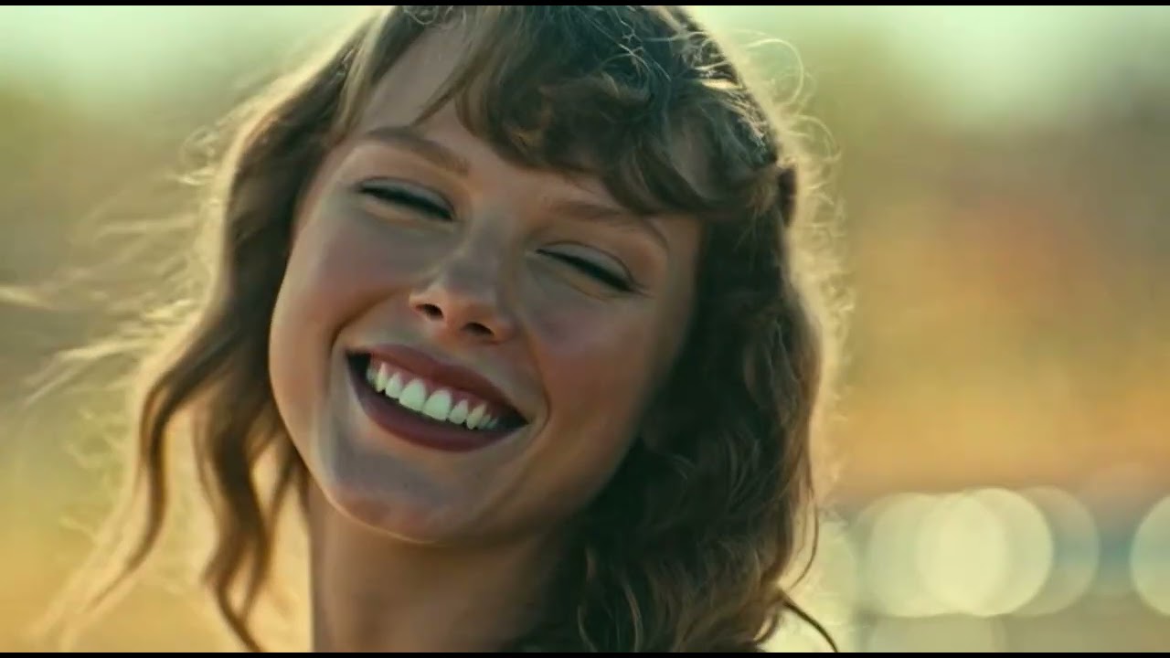 Taylor Swift- First Kiss