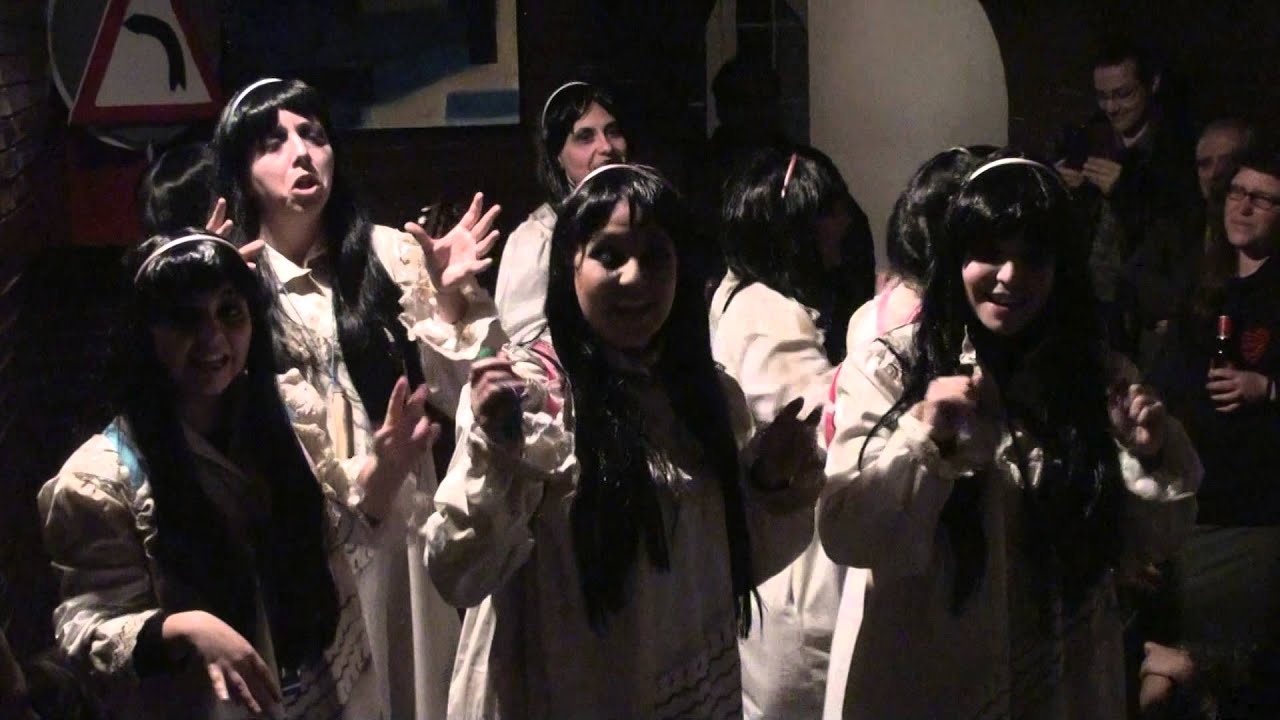 Las niñas de la curva, chirigota callejera.1ª tanda de cuples. Carnaval de Cádiz 2014.