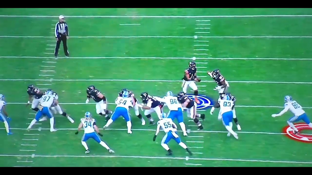 Zone Read (QB pull read)