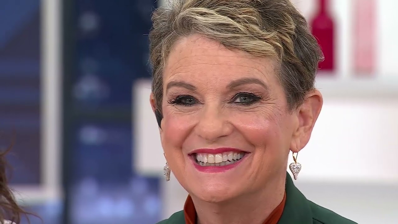 Mally Lifted Veil Radiant Skin Balm with Brush on QVC