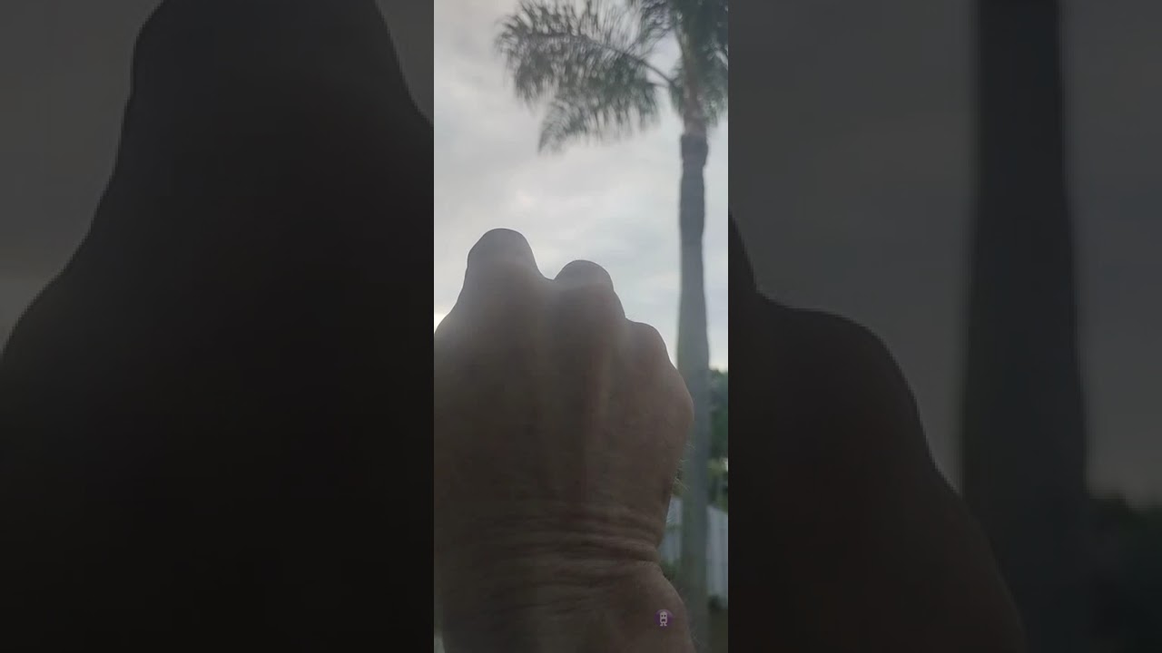UFOS ( UnCLASSiFIED fROM oUr SKYs ) WoW