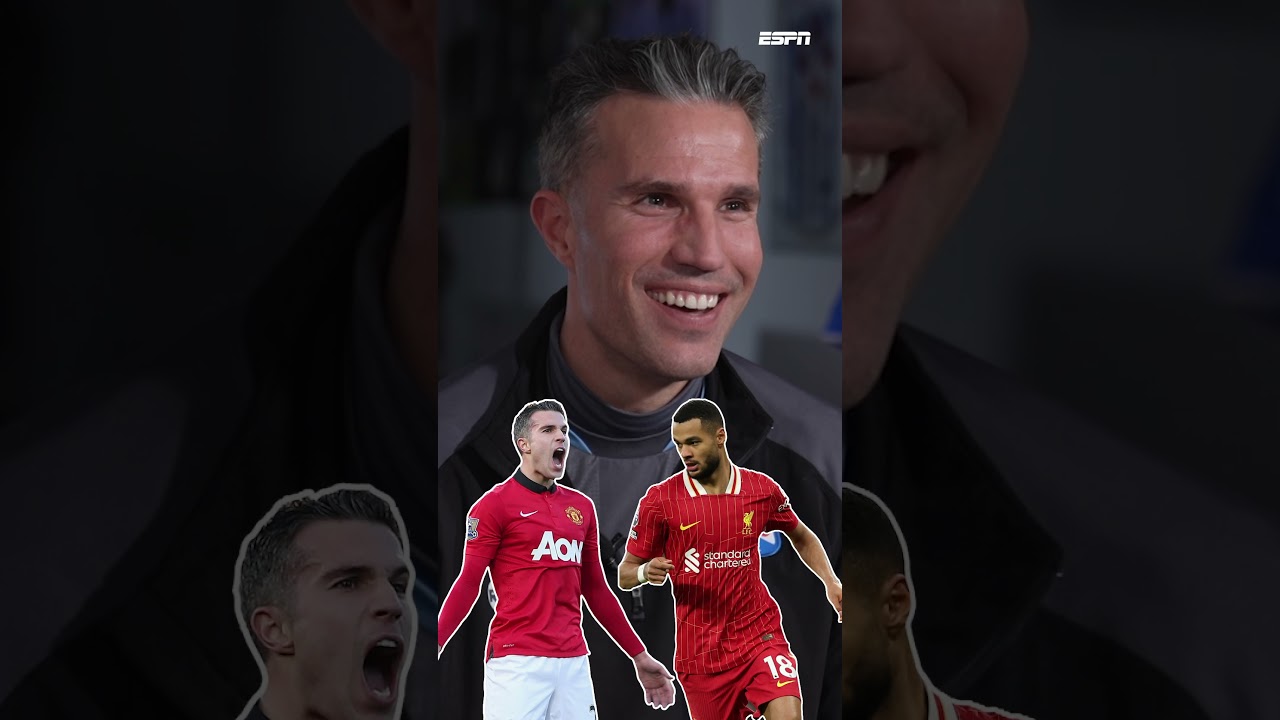 Robin van Persie picks between himself and other strikers 👀