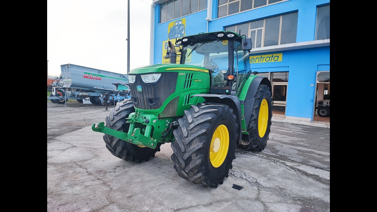 John Deere 6210R