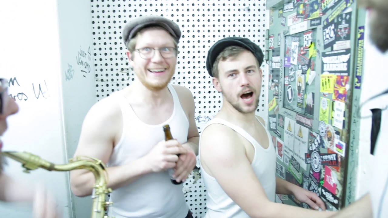 Ivan Ivanovich & The Kreml Krauts - W tumane/Jedjem (Official Music Video)