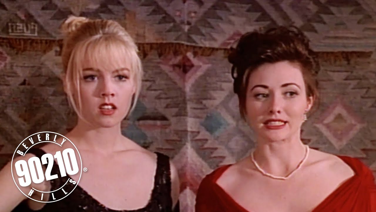 Brenda and Kelly Go on a Double Date with Nerds