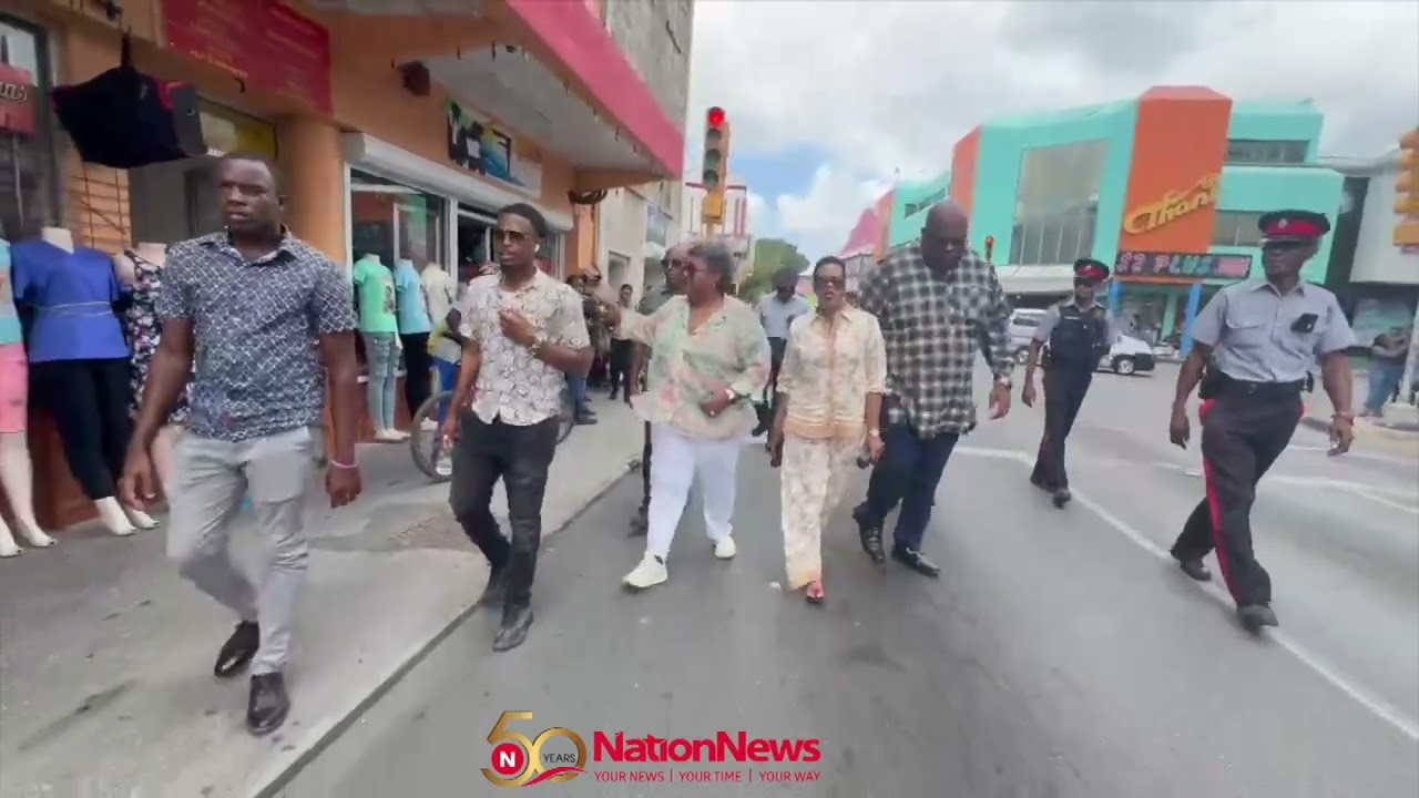 Nation Update: Mia mingles