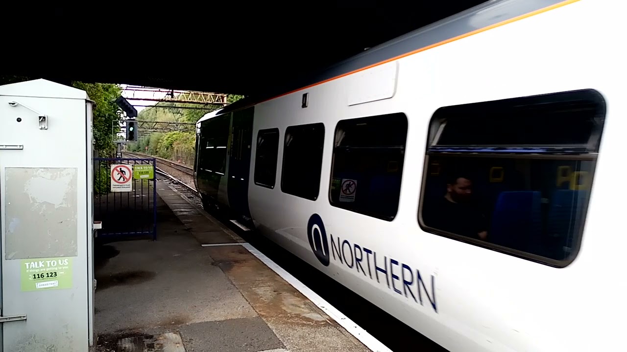 Guide Bridge Railway Station Tameside England 2021 UK 🚂💙💚