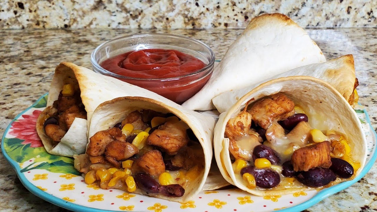 #9 Tortilla ROLOWANA Z KURCZAKIEM