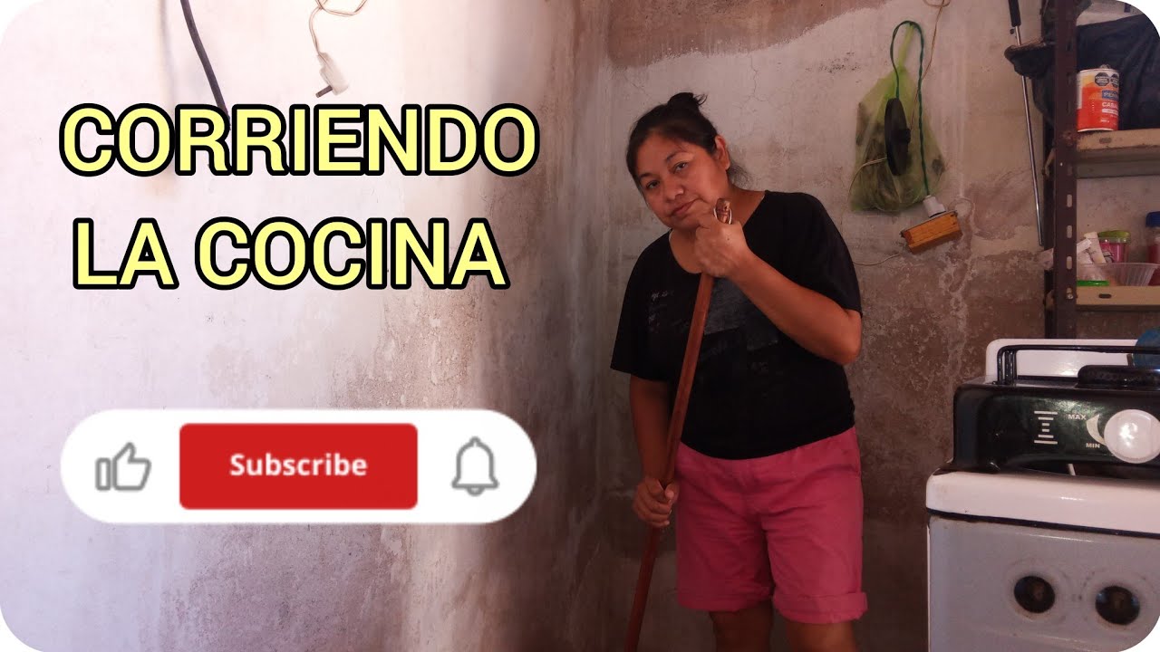 Corriendo la Cocina para hacer una mejor limpieza 