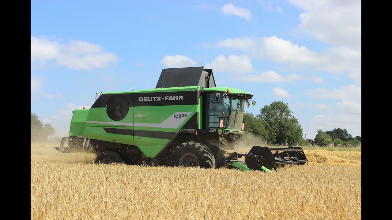 Deutz-Fahr C7206 TSB à la moisson de l'escourgeon