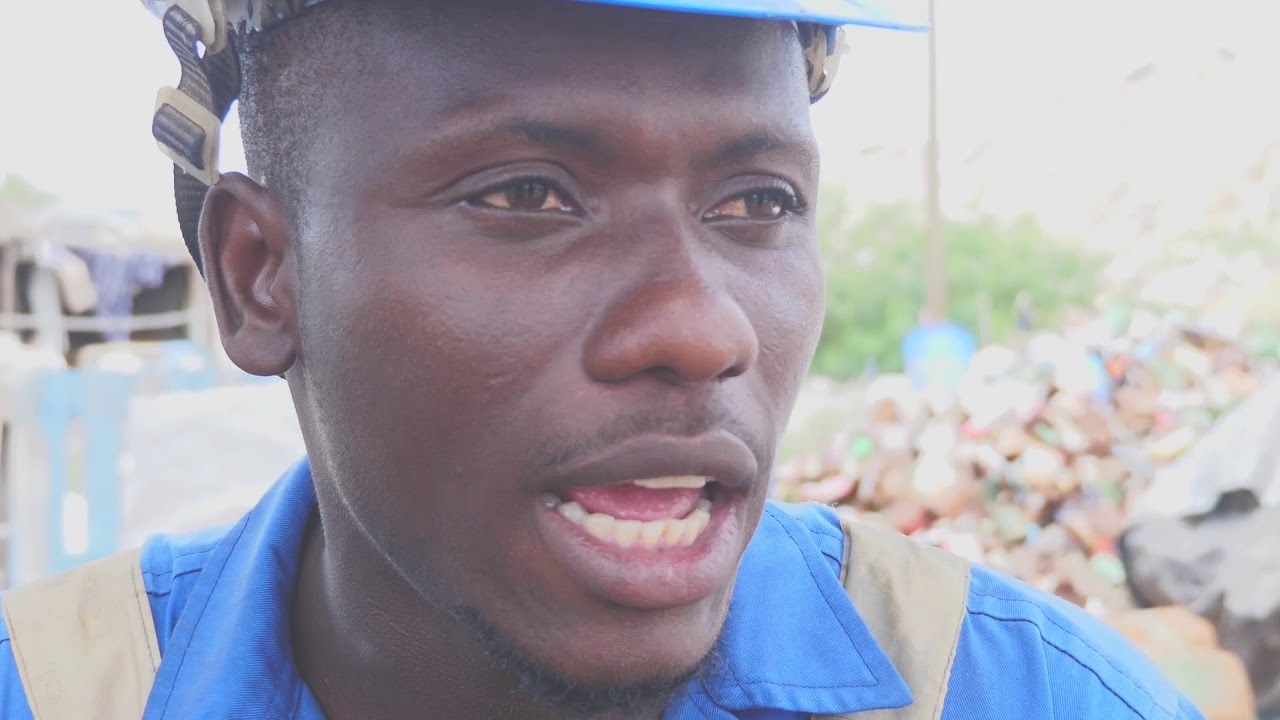 Recognizing Waste Pickers