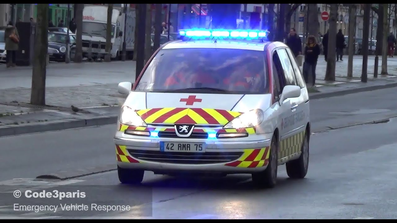 Croix Rouge PC1  // Red Cross Emergency Command Car