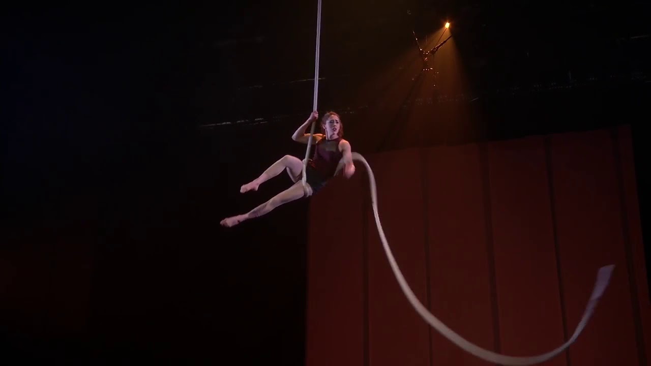 Contemporary Circus-Aerial Rope Act j10AEro180220