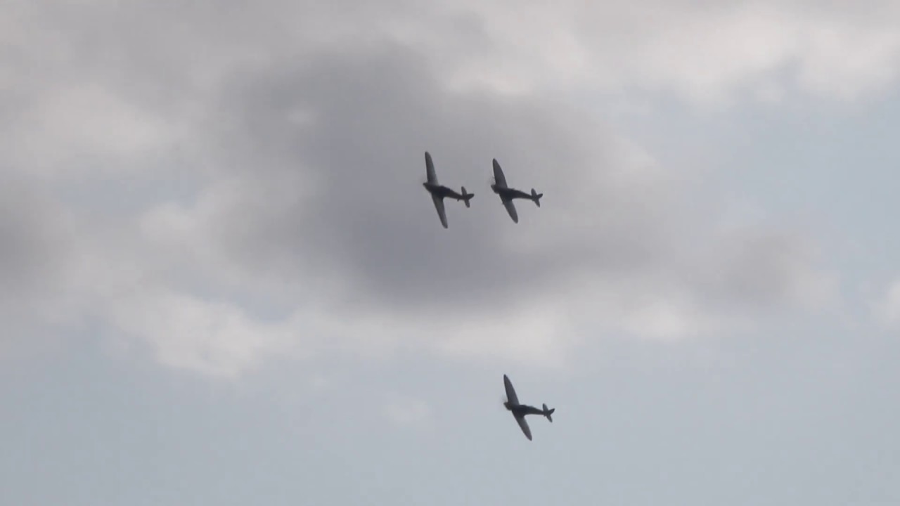 Spitfire Pair and Hurricane - Biggin Hill Festival of Flight 2017