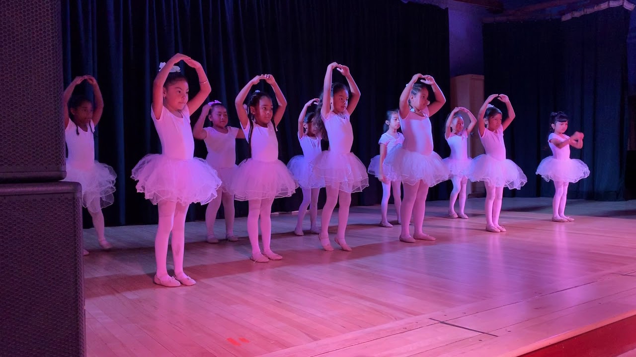 Primary Ballet Club Performance