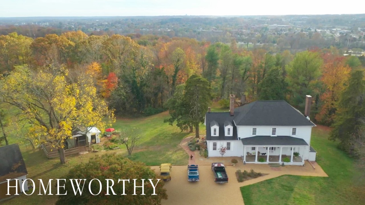 Beautiful Farmhouses Filled with History, Antiques, and Country Charm