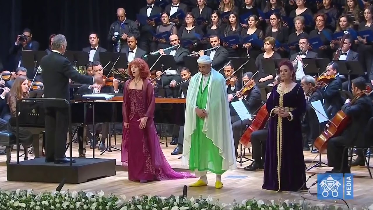 Bellísimo AVE María en árabe para el Papa Francisco