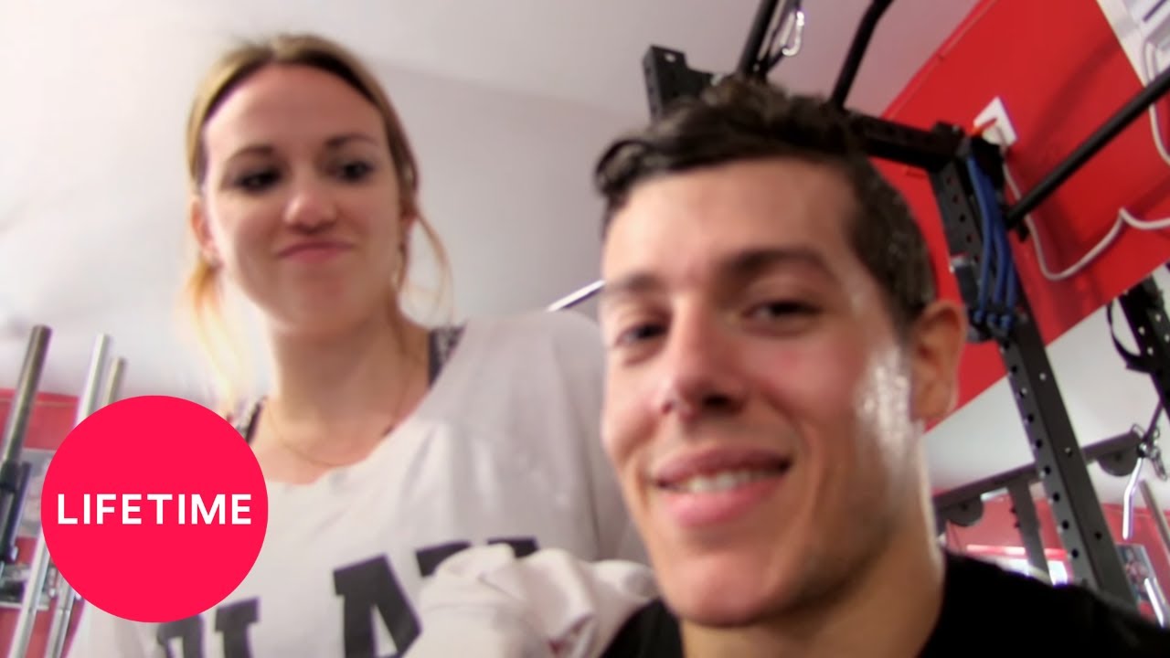 Married Life: Jason & Cortney: At the Gym | Lifetime