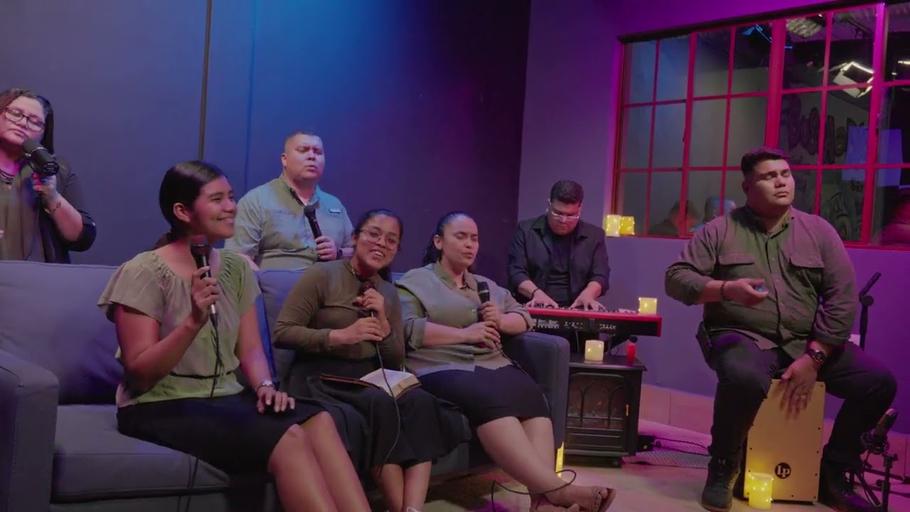A una Voz - New Wine (Cover) ‪ by ‪Adoración Viva Nicaragua‬